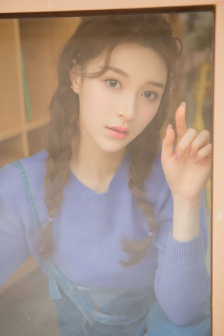 高三班主任被曝强吻女学生
